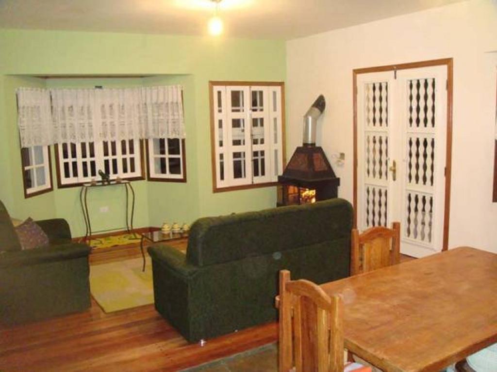 فيلا Casa Do Esquilo Campos Do Jordao Area Externa De 2000 M2 الغرفة الصورة